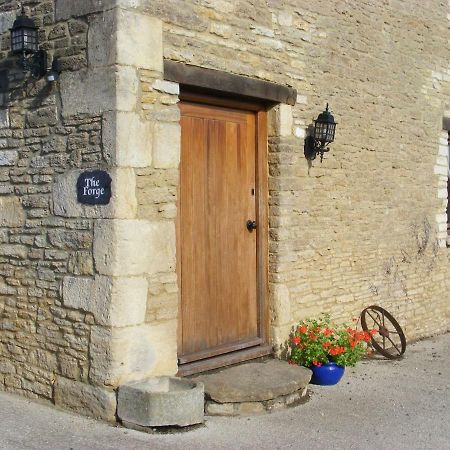 The Forge Villa Corsham Eksteriør bilde